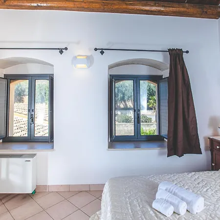 Nuovo Castello Crisilio Farmház Avola