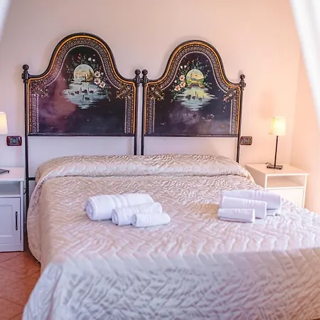 Nuovo Castello Crisilio אבולה