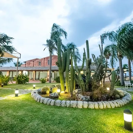 Nuovo Castello Crisilio בית חווה