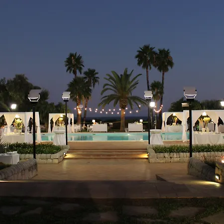 Nuovo Castello Crisilio * אבולה