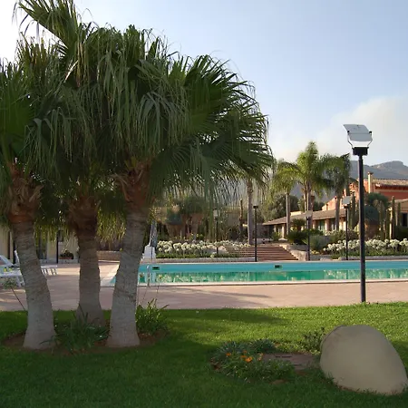 בית חווה Nuovo Castello Crisilio *