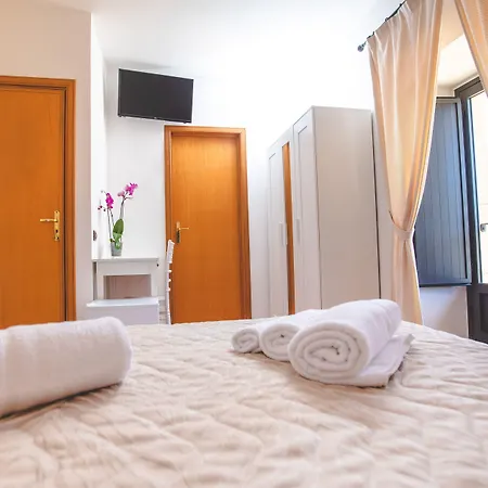 Nuovo Castello Crisilio אבולה